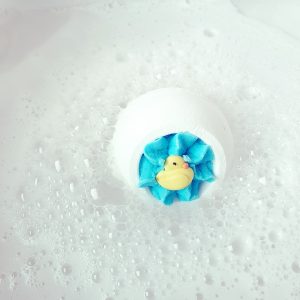 Ugly Duckling Bath Bomb, 160g - Bomb Cosmetics